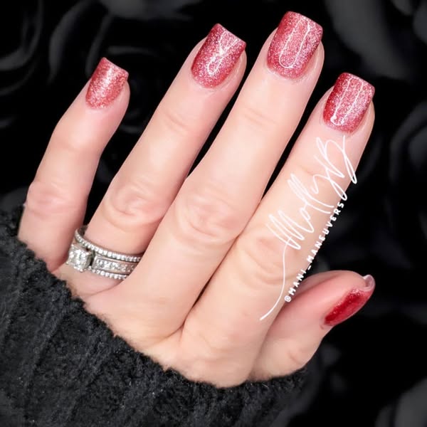 Love Affair Glittery Cat Eye Mani - HEMA, HPMA, TPO Free