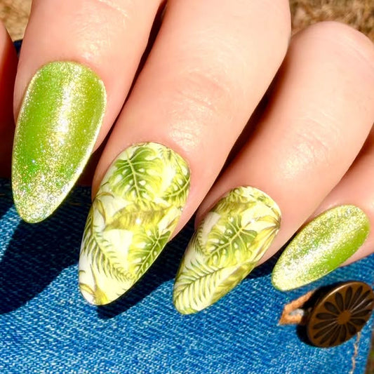 Sizzling Lime Neon Cat Eye Gel Mani - HEMA, HPMA, TPO Free