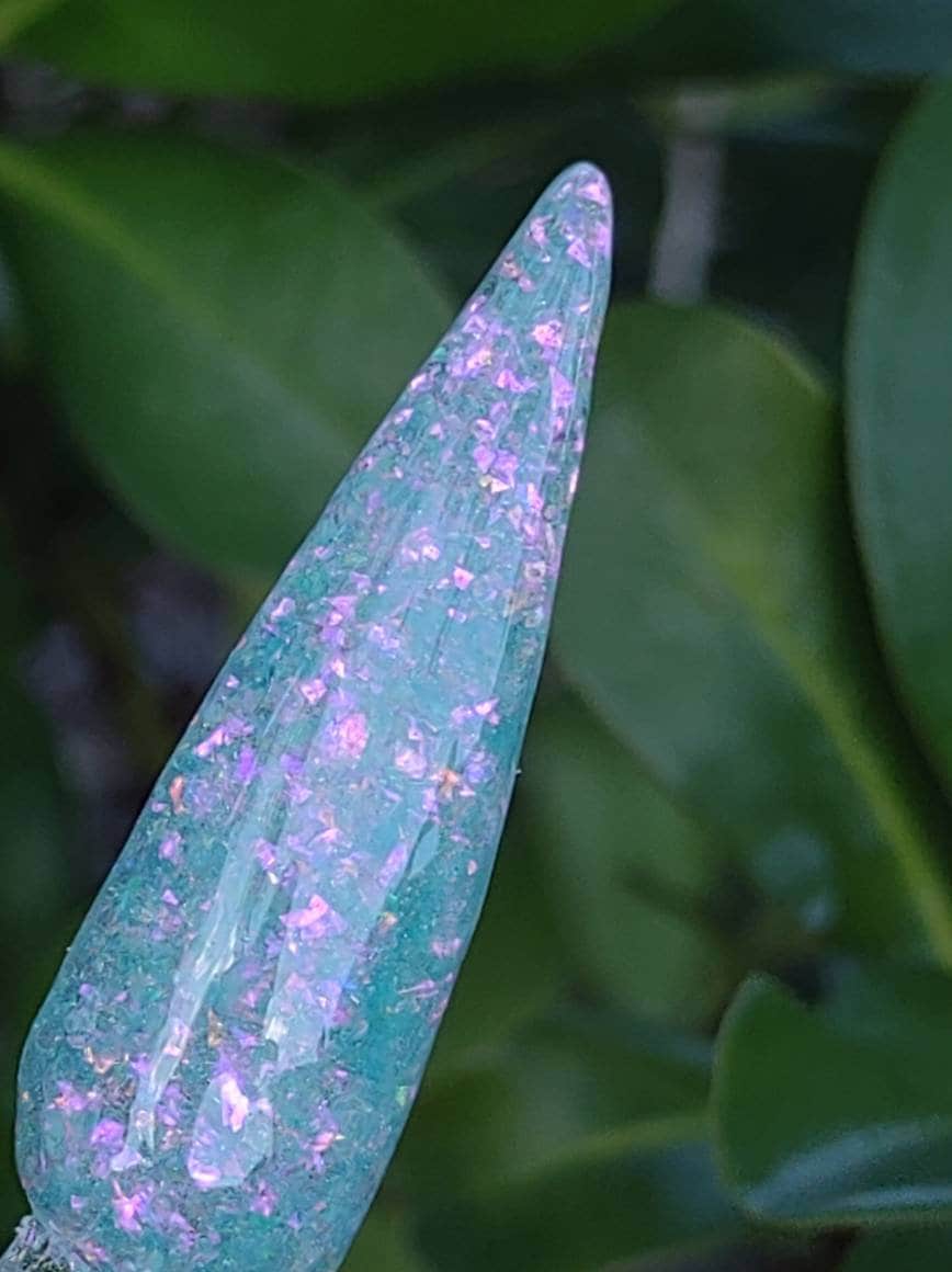 Frozen Blue shards and flakes with Pink Flares / Acrylic Nail Dip Powder