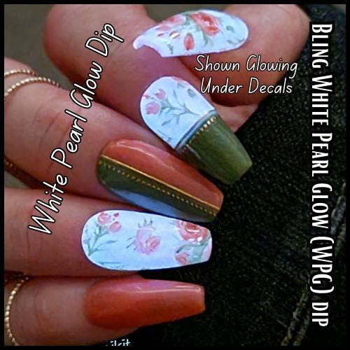 Olive Sahara Flowers Mani | Transfer Foil Flowers | White Pearl Glow and Olive Branch Dips | Sahara Sunset Gel | HEMA, HPMA, TPO Free |