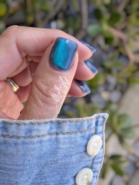 Digi-Teal Jewel Shimmer Cat Eye Gels | HEMA, HPMA, TPO Free uv/led | 15ml