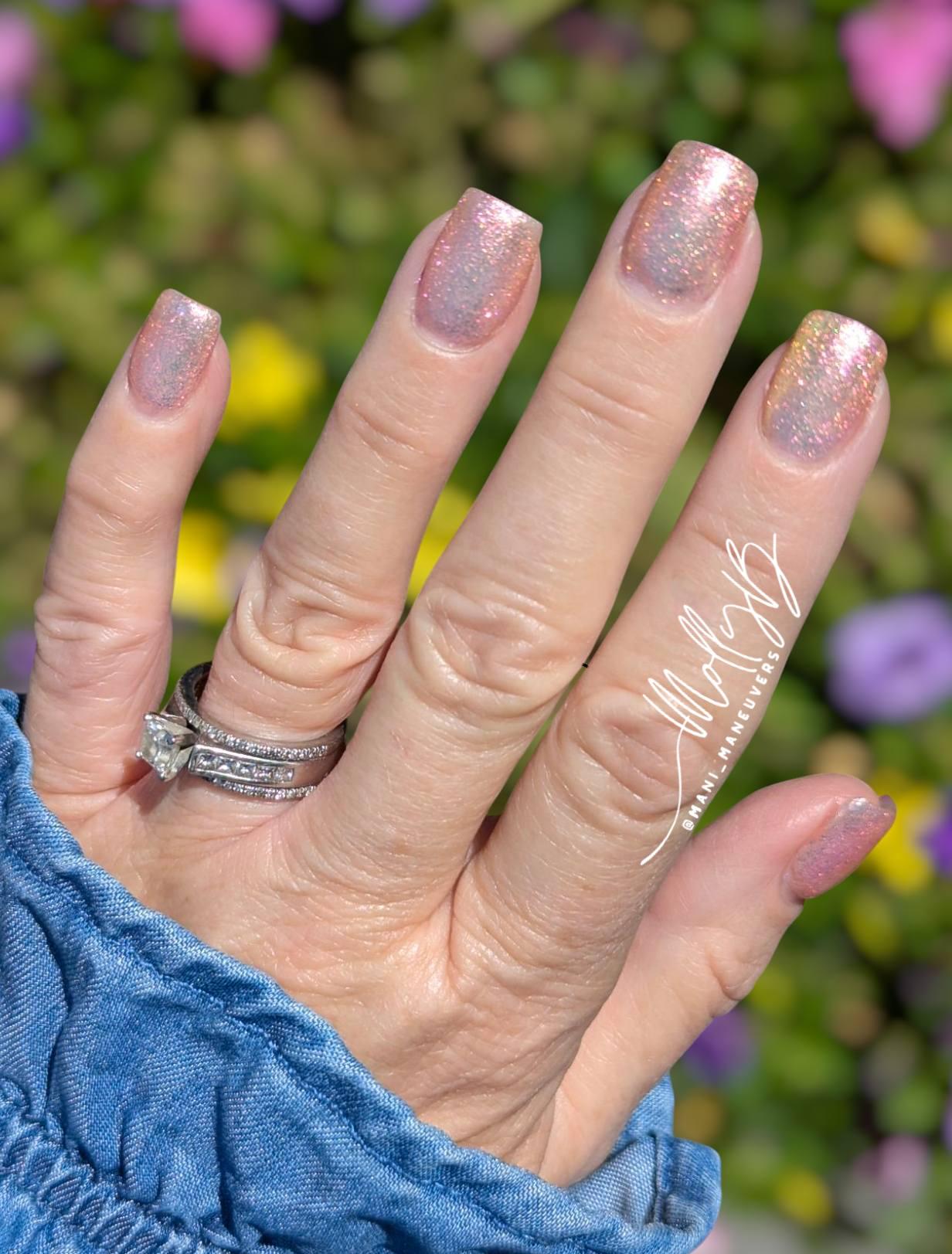 Sea Shell Unicorn Gel Mani | Iridescent | Mermaid | Pearl | Shell | Aurora | HEMA, HPMA, TPO Free | 15 ml |