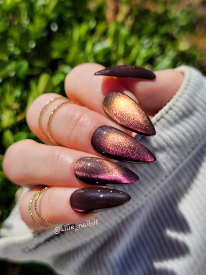 ULTRA Eye Candy 9D Chameleon Cat Eye Gel - HEMA, HPMA, TPO Free