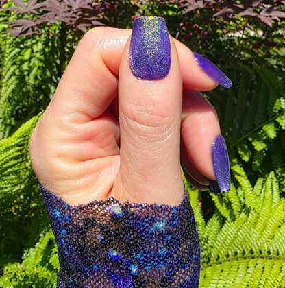Indigo Glow Neon Cat Eye Gel - HEMA, HPMA, TPO Free