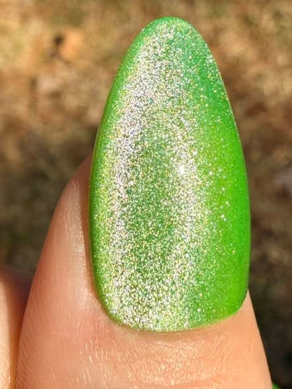 Sizzling Lime Neon Cat Eye Gel Mani - HEMA, HPMA, TPO Free