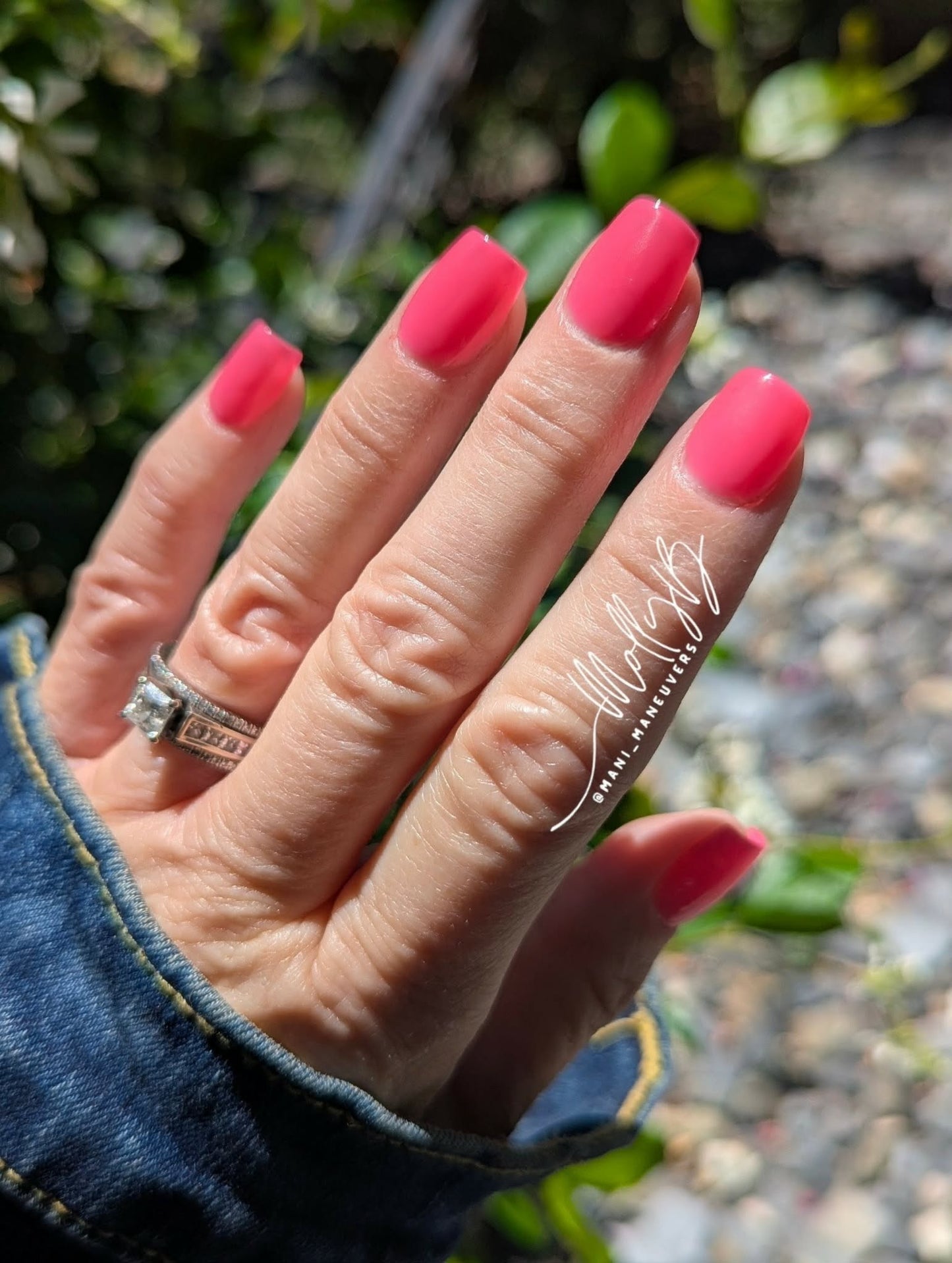 ULTRA All the Hype Neon Solid Color Gel Mani - HEMA, HPMA, TPO Free