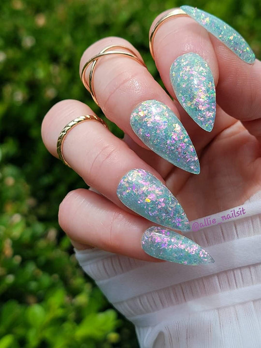 Frozen Blue shards and flakes with Pink Flares / Acrylic Nail Dip Powder