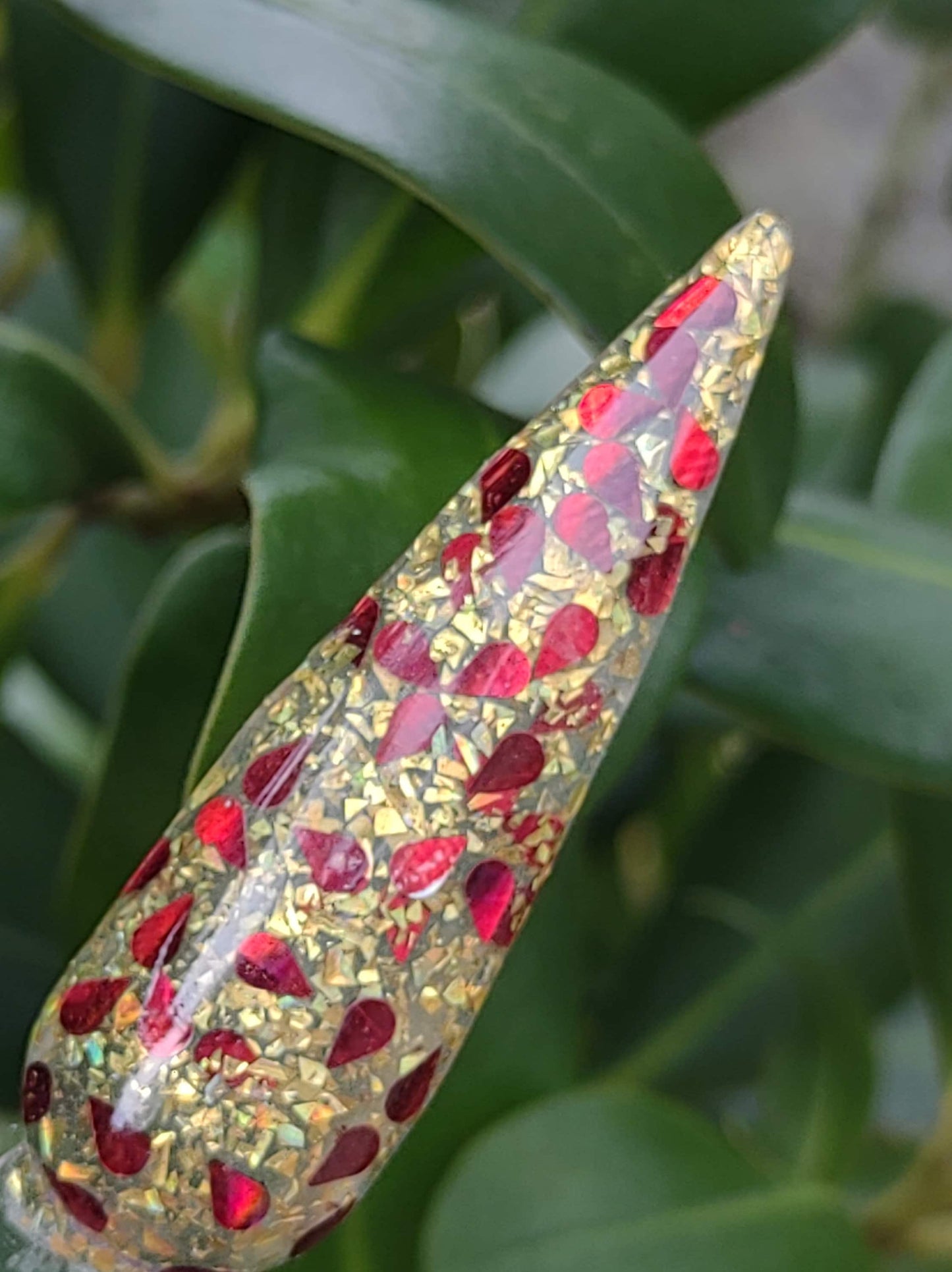 Love Hurts Dip Duo / Deep Blood Red Drip Glitters in Gold Flakes / Seductress Dark Red Shimmery Solid / Acrylic Nail Dip Powder