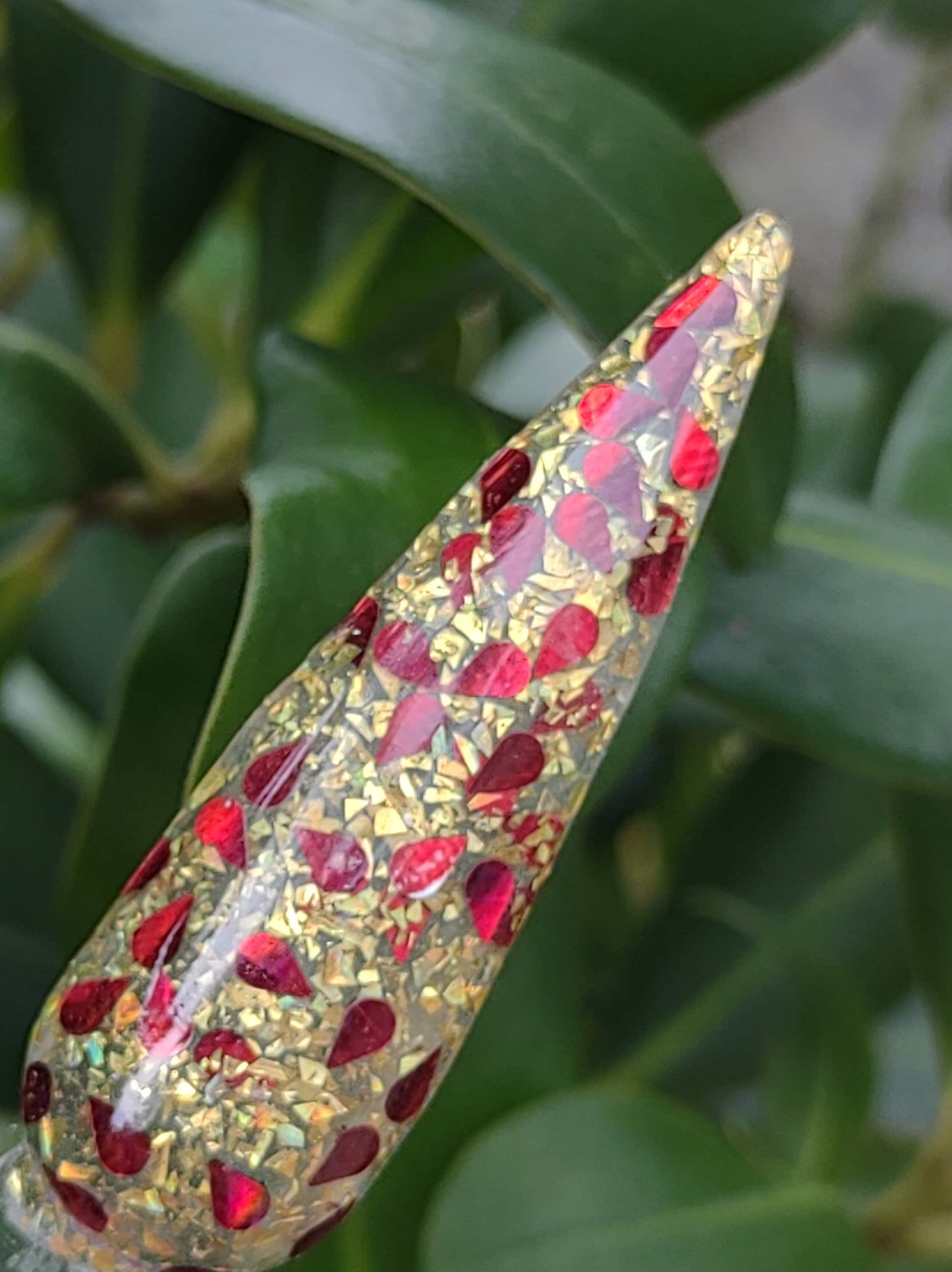 Love Hurts Dip Duo / Deep Blood Red Drip Glitters in Gold Flakes / Seductress Dark Red Shimmery Solid / Acrylic Nail Dip Powder