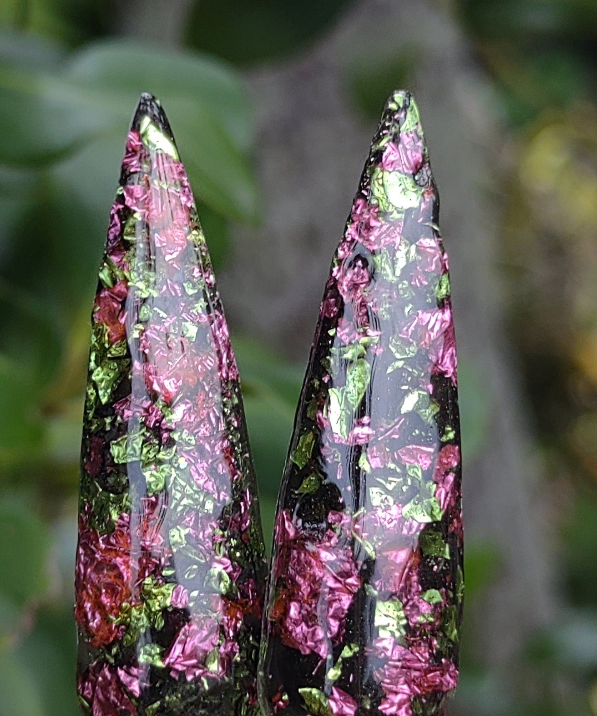 Black Lotus Foil Dip / Pink & Green Foils in a Raven Black Solid base / Acrylic Nail Dip Powder