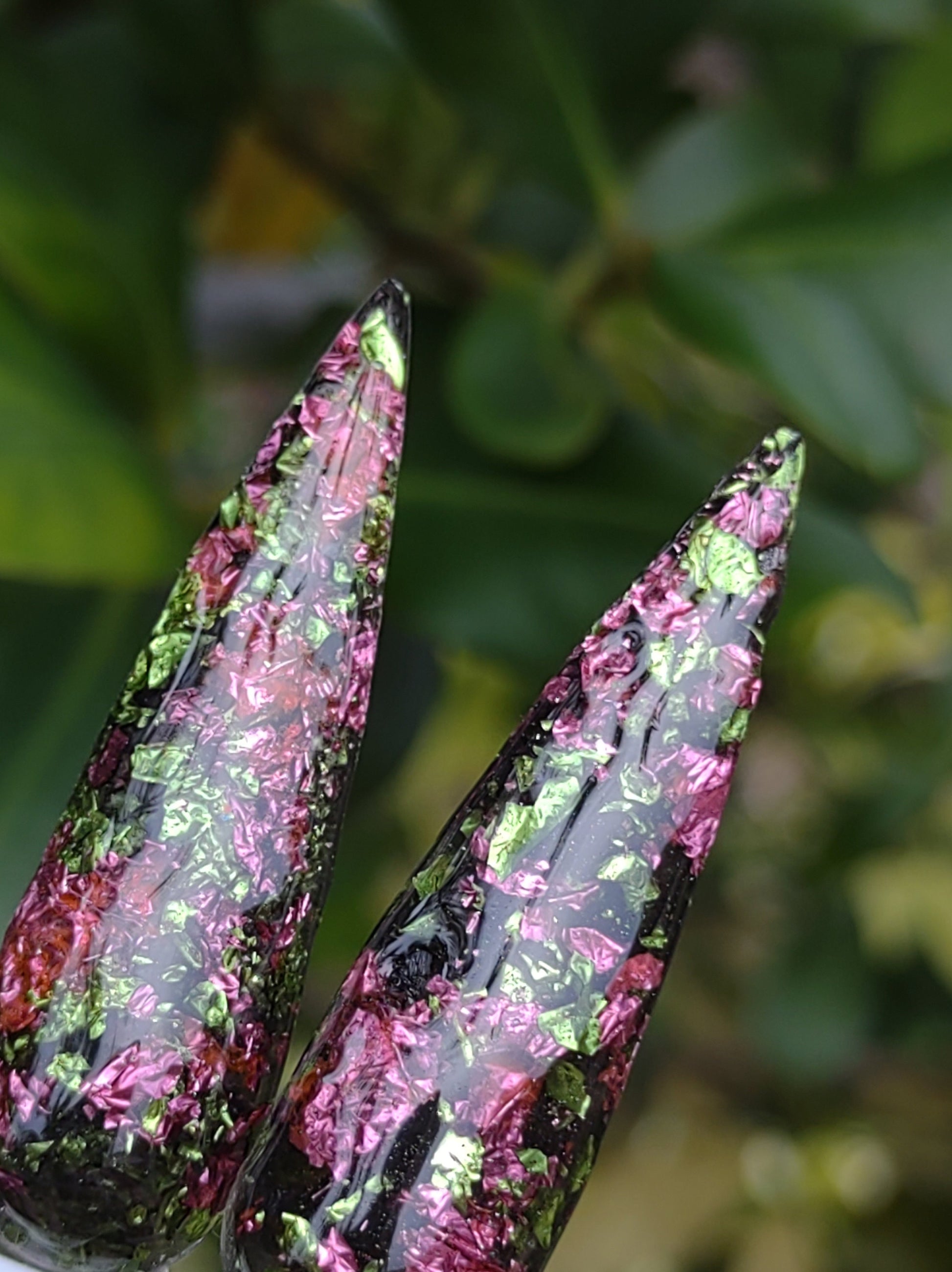 Black Lotus Foil Dip / Pink & Green Foils in a Raven Black Solid base / Acrylic Nail Dip Powder