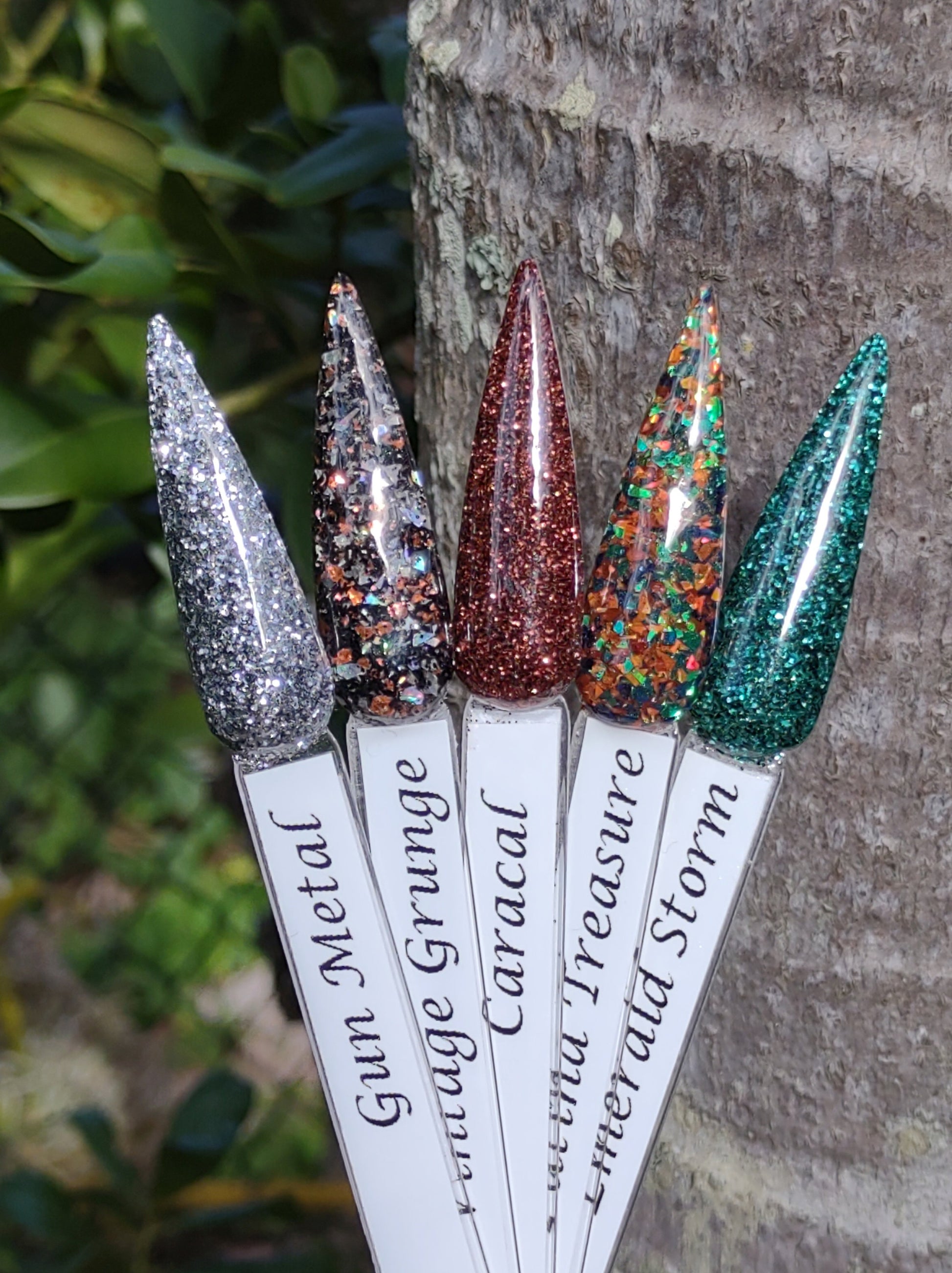Vintage Grunge Collection / Gun Metal, Vintage Grunge, Caracal, Patina Treasure, Emerald Storm Glitters / Acrylic Nail Dips