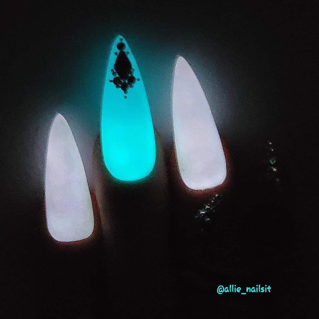 White Pearl GLOW (WPG)