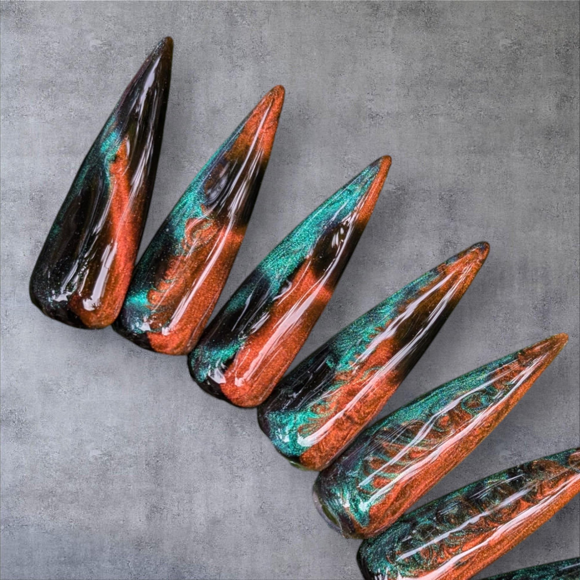 10D Cat Eye Gel Marble Design | Show Off | Tiger Eye | Chameleon Shimmery Cat Eye | HEMA, HPMA, TPO, 30 Free uv/led | 15ml | Gel Nail