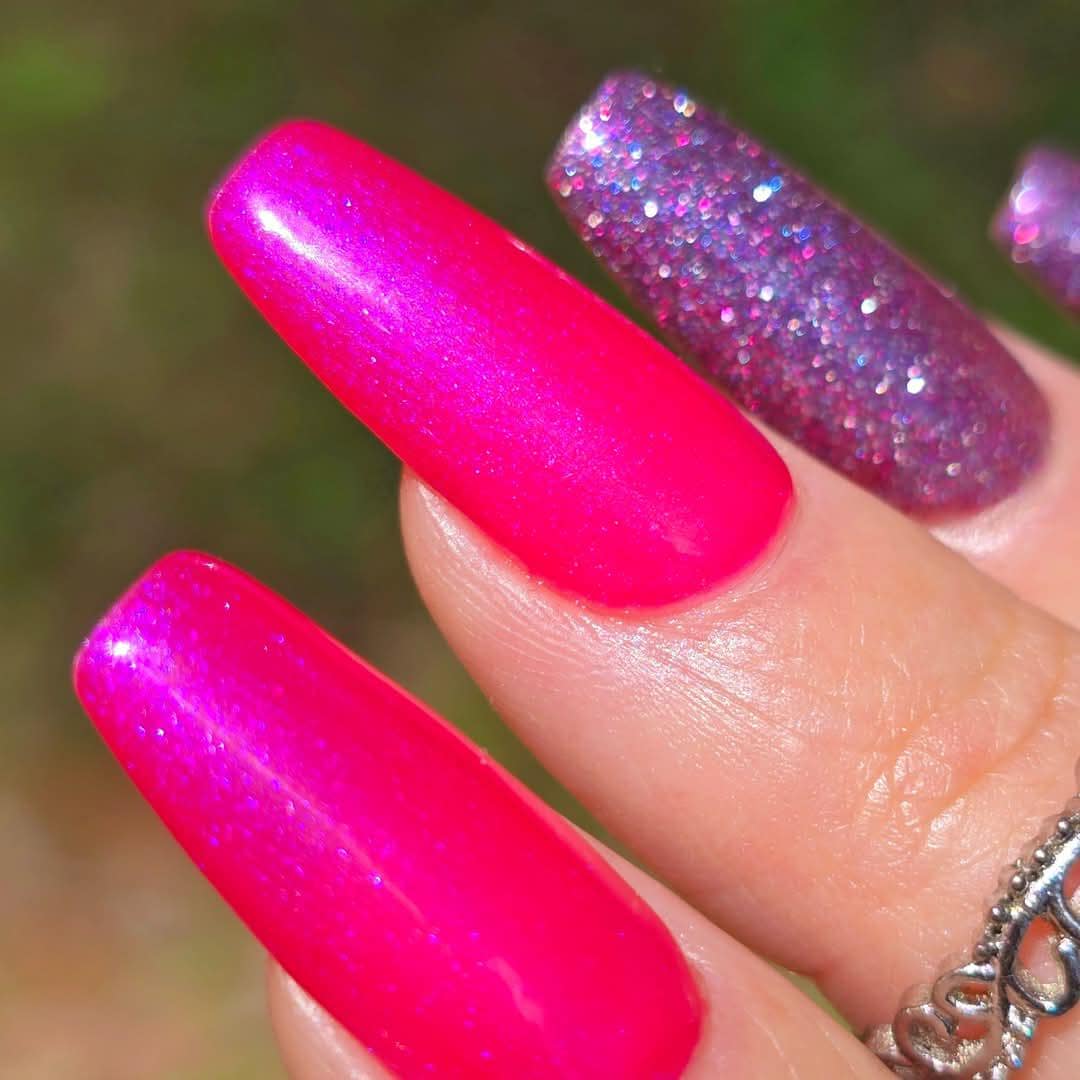 Frisky Fuchsia & Nebula Mani - HEMA HPMA TPO Free