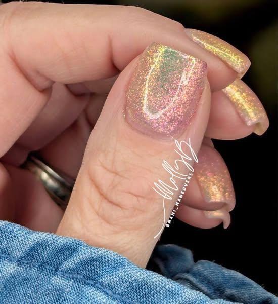 Sea Shell Unicorn Gel Mani | Iridescent | Mermaid | Pearl | Shell | Aurora | HEMA, HPMA, TPO Free | 15 ml |
