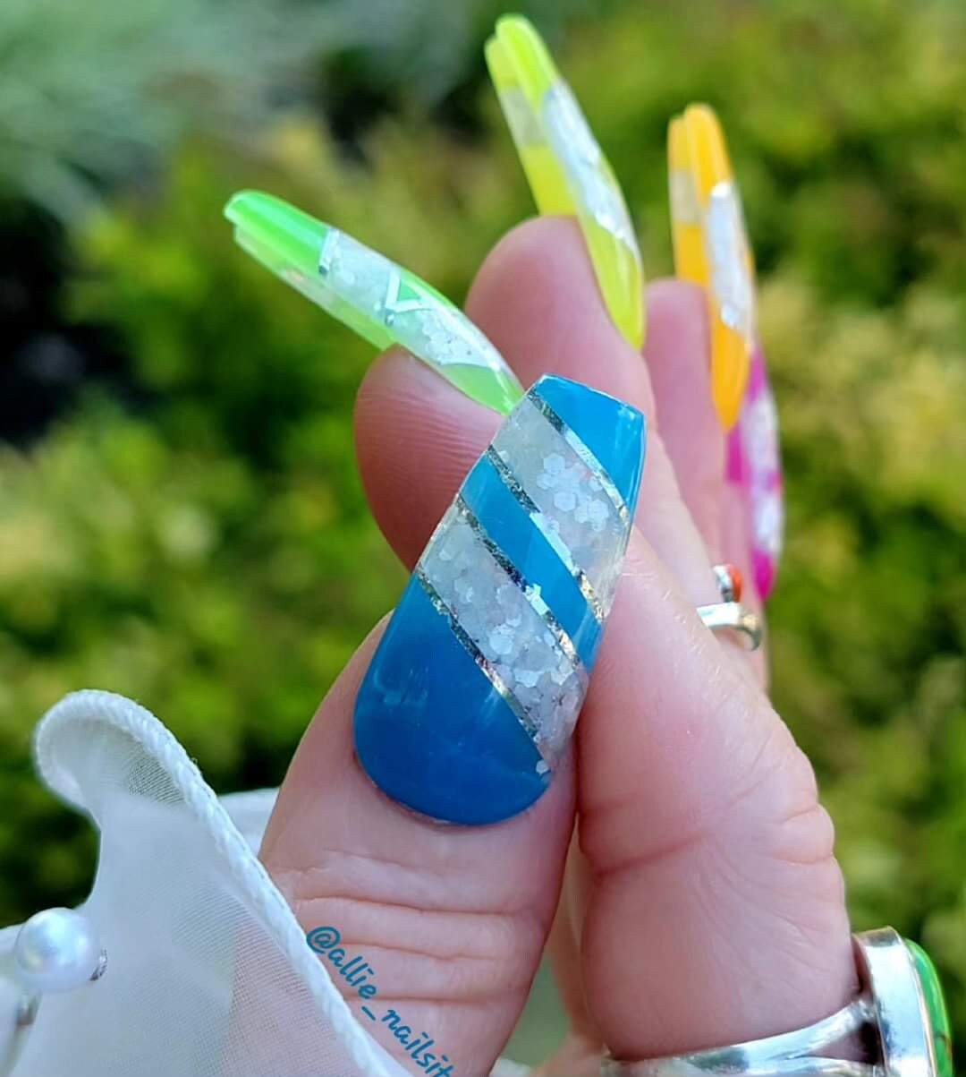 Neon Glow High Voltage & Satin Sheets Dip Set Mani