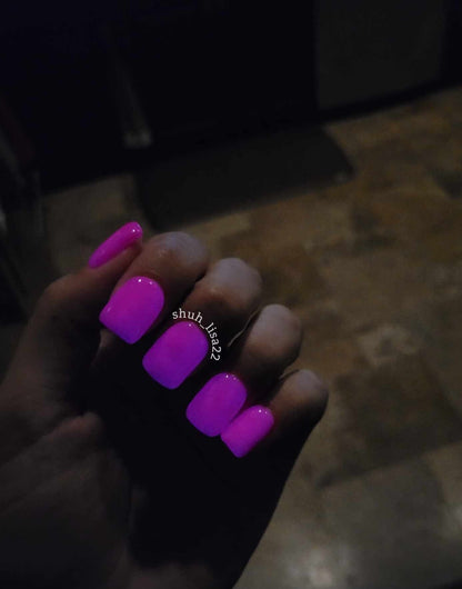 Hip Hot Glow-in-the-Dark Gel Polish Mani - HEMA, HPMA, TPO Free